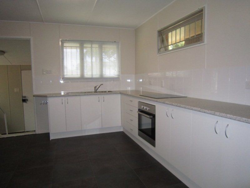 166 Randall Road, Wynnum West QLD 4178