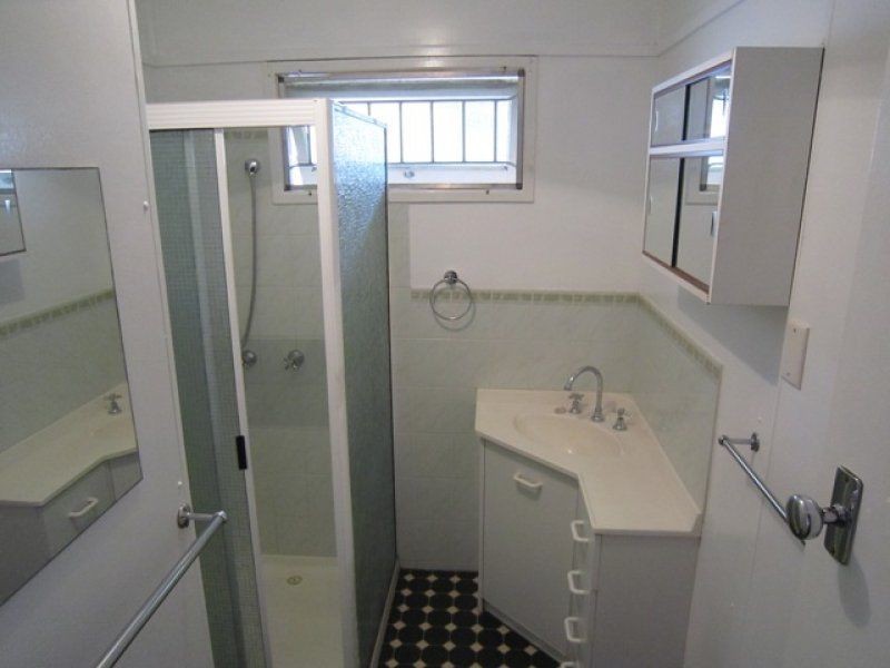 166 Randall Road, Wynnum West QLD 4178