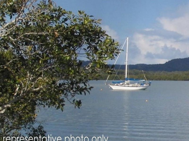 30 Orion Street, Macleay Island QLD 4184