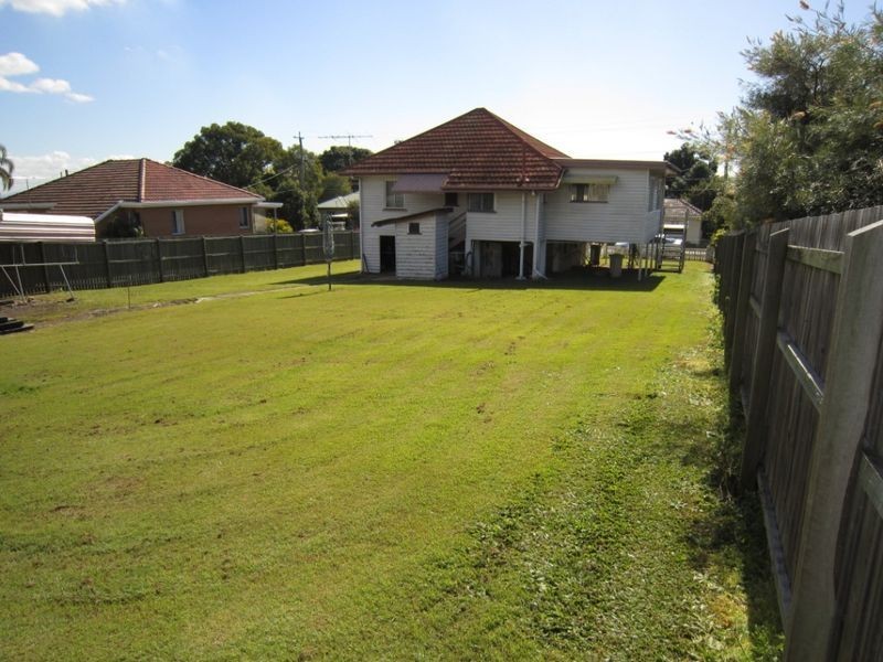 82 Joffre Street, Wynnum QLD 4178