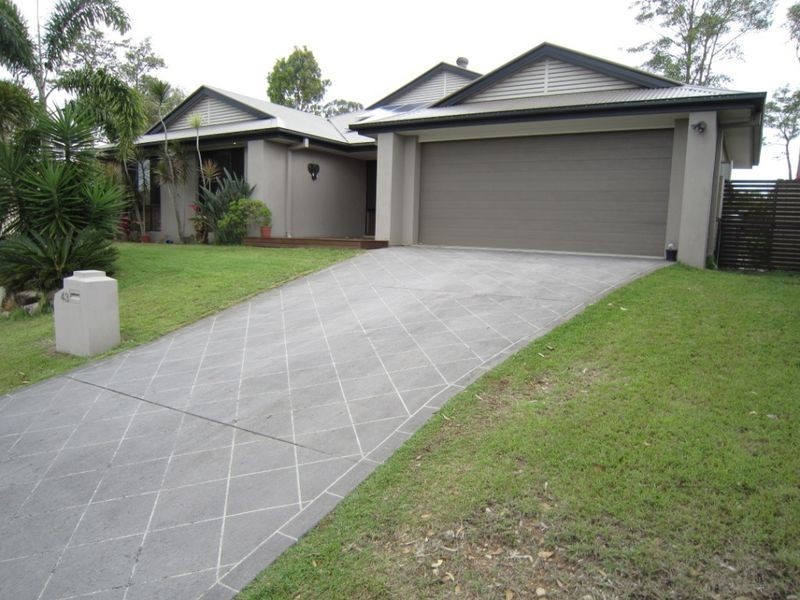 43 Senden Cres, Manly West QLD 4179