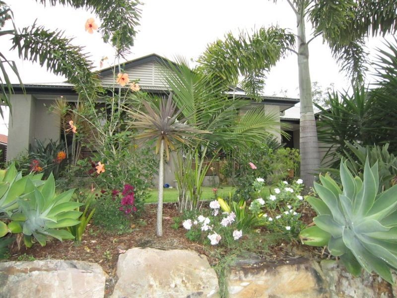 43 Senden Cres, Manly West QLD 4179