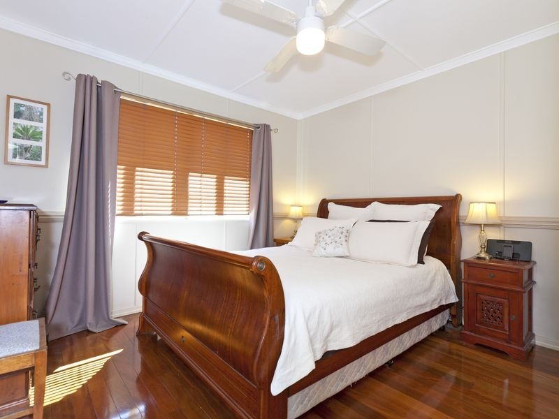 41 Buderim Street, Manly QLD 4179