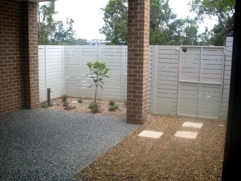 3/8 Worchester Cr, Wakerley QLD 4154