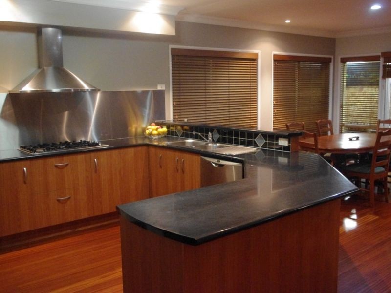 57 Silky  Oak Cres, Carindale QLD 4152