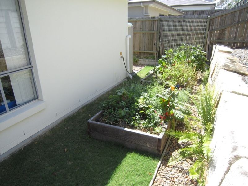 62 hIGHLAND CRES, Belmont QLD 4153