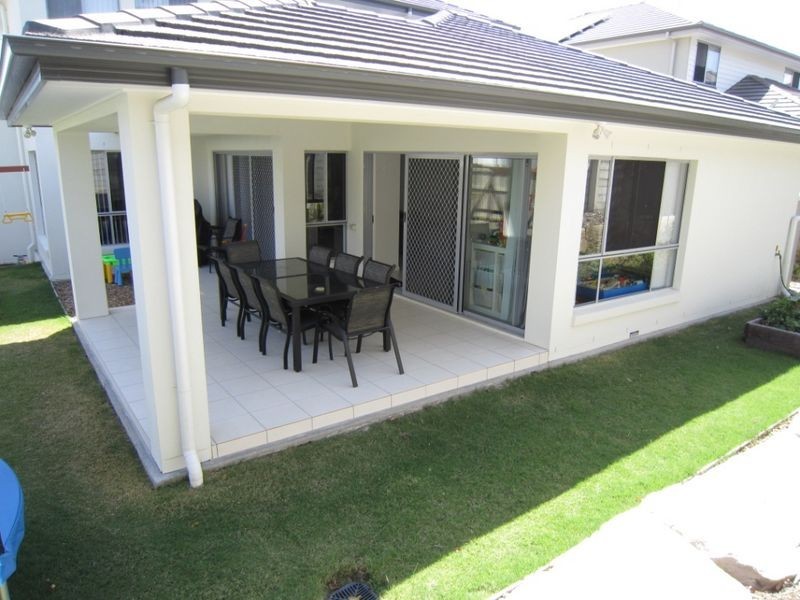 62 hIGHLAND CRES, Belmont QLD 4153