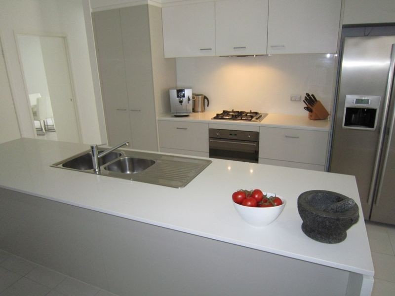 62 hIGHLAND CRES, Belmont QLD 4153