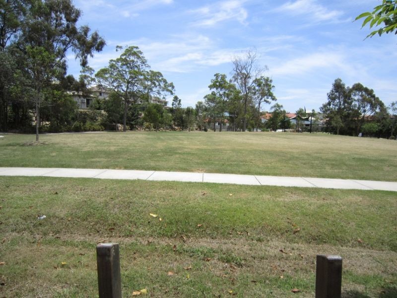 62 hIGHLAND CRES, Belmont QLD 4153