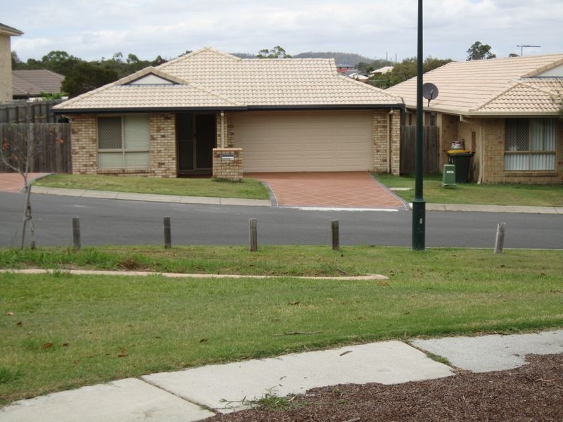 51 Olsen Cres, Wakerley QLD 4154