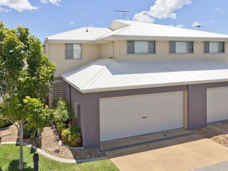 8/110 LEXEY CRES, Wakerley QLD 4154