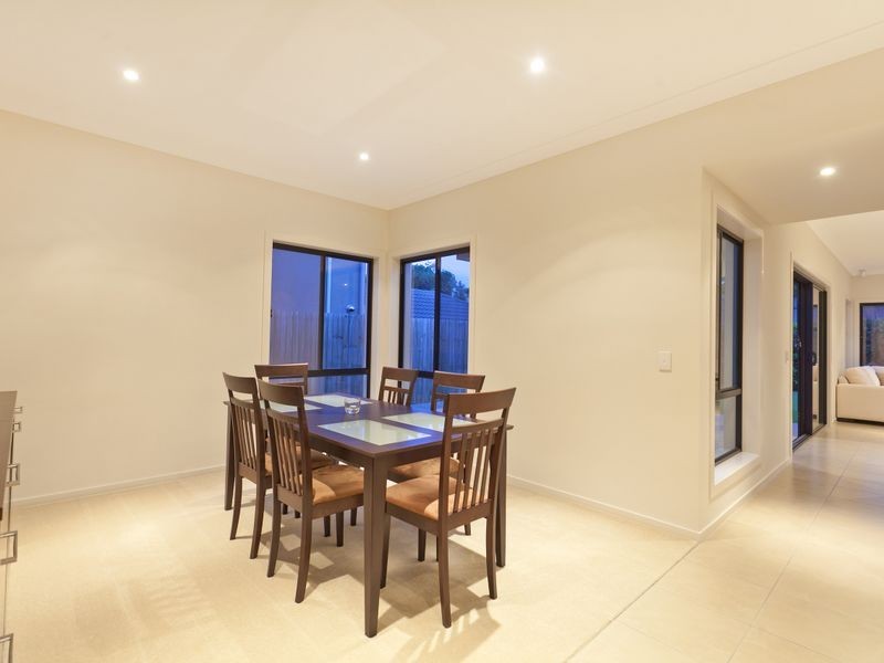 88 Summit, Belmont QLD 4153