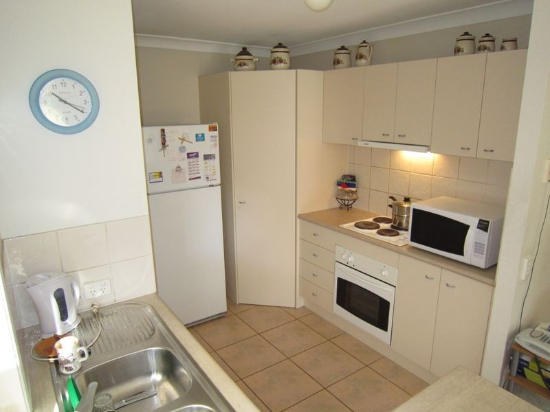 56 Everlyn Road, Wynnum West QLD 4178