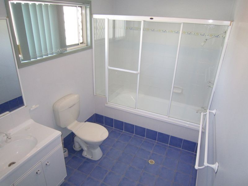 7/11 Trevally  Cres, Manly West QLD 4179