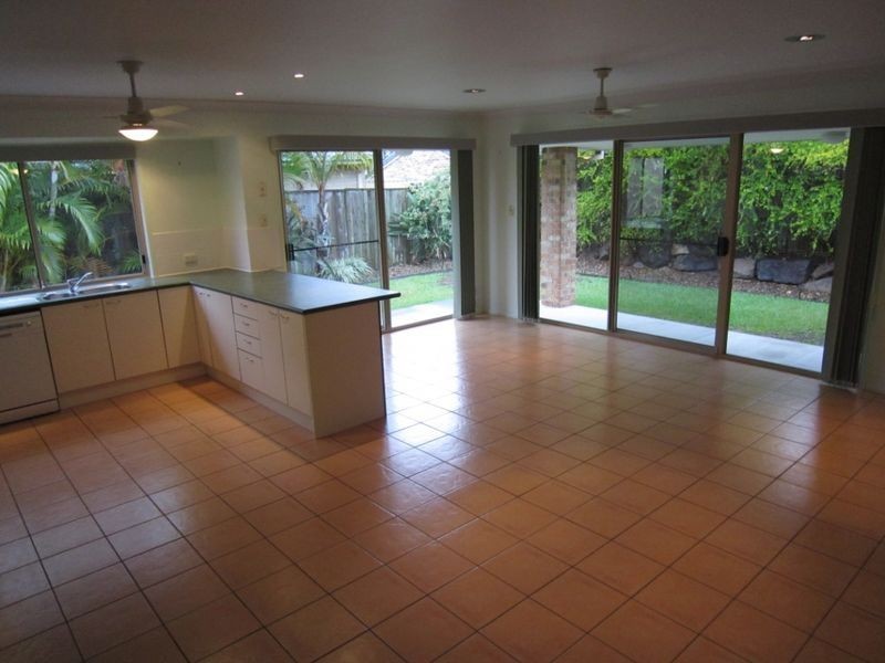 35 CAMPBELL, Wakerley QLD 4154