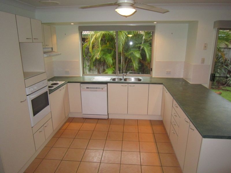 35 CAMPBELL, Wakerley QLD 4154