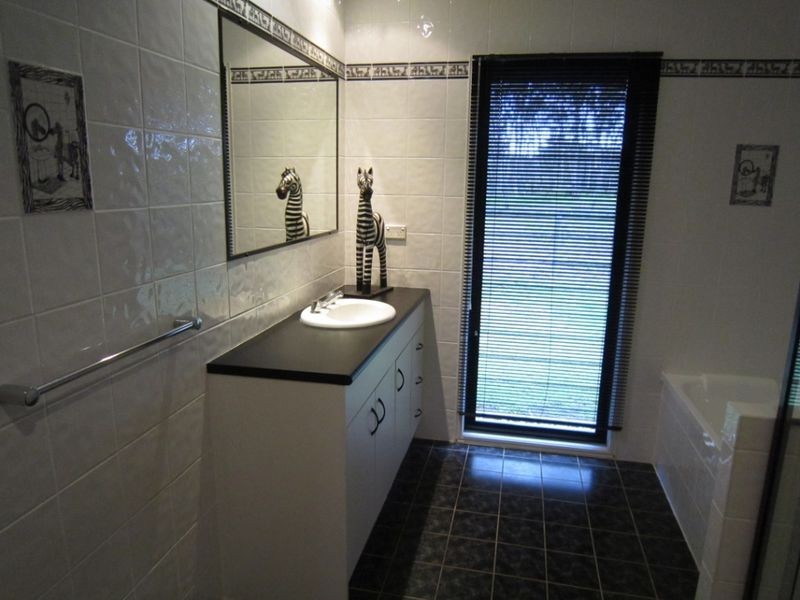 260 CHARLETON, Chandler QLD 4155