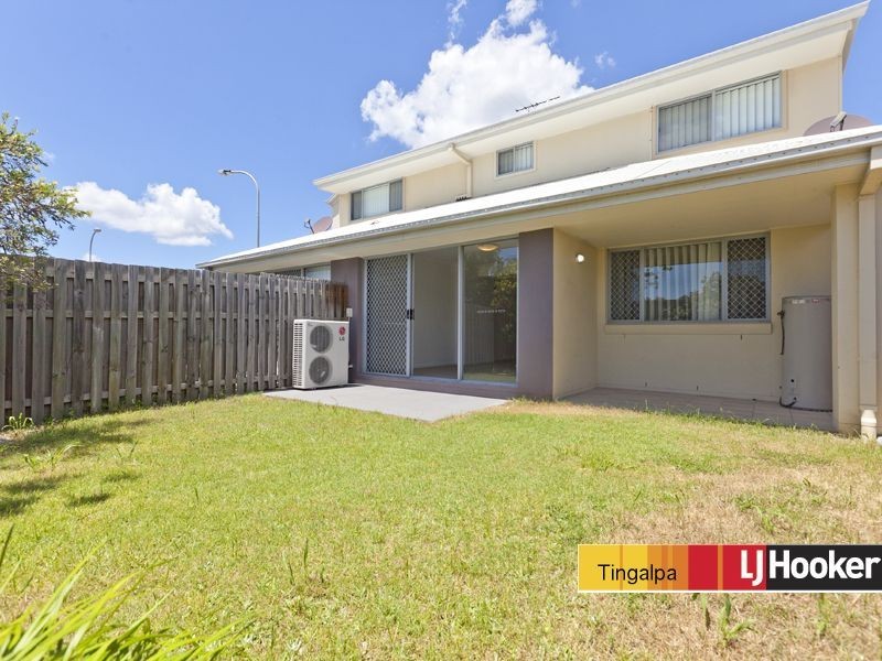 8/110 Lexey Cres, Wakerley QLD 4154