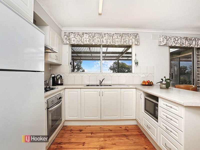 15 Goodwin Court, Para Hills SA 5096