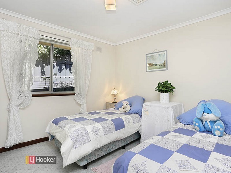 15 Goodwin Court, Para Hills SA 5096