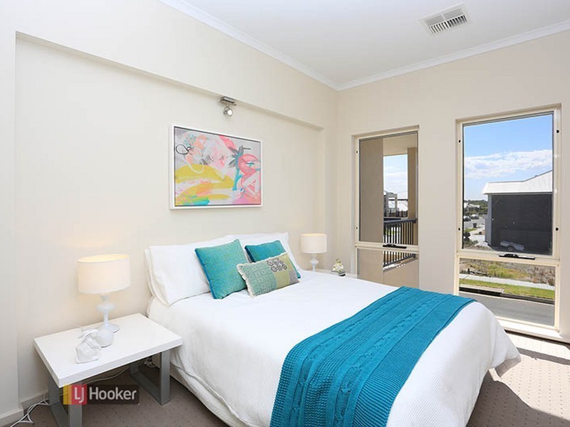 57 Nelson Crescent, Mawson Lakes SA 5095