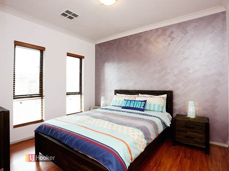 14 Maple Circuit, Mawson Lakes SA 5095