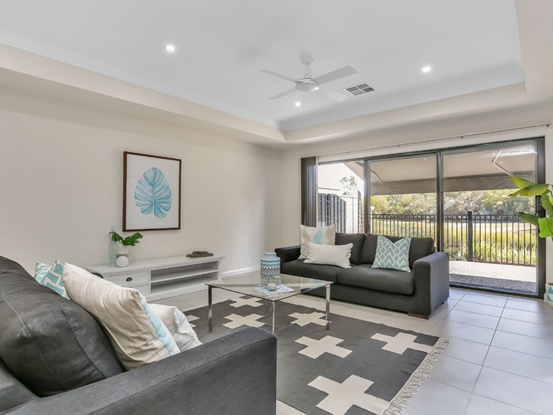 12 Northcote Walk, Mawson Lakes SA 5095