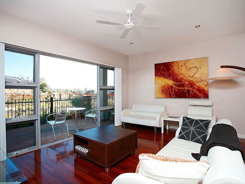 5 Morphett Pl, Mawson Lakes SA 5095