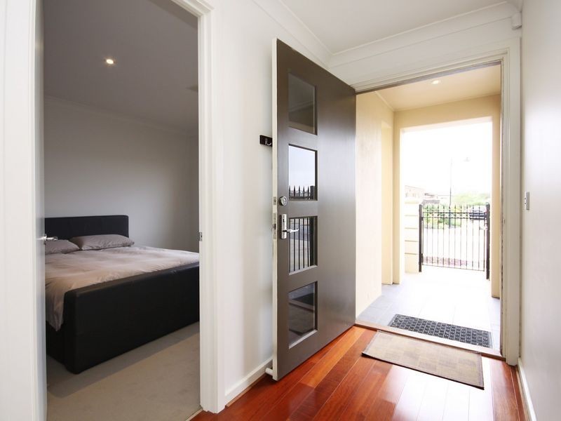 11 Innes Circuit, Mawson Lakes SA 5095