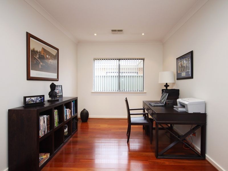 11 Innes Circuit, Mawson Lakes SA 5095