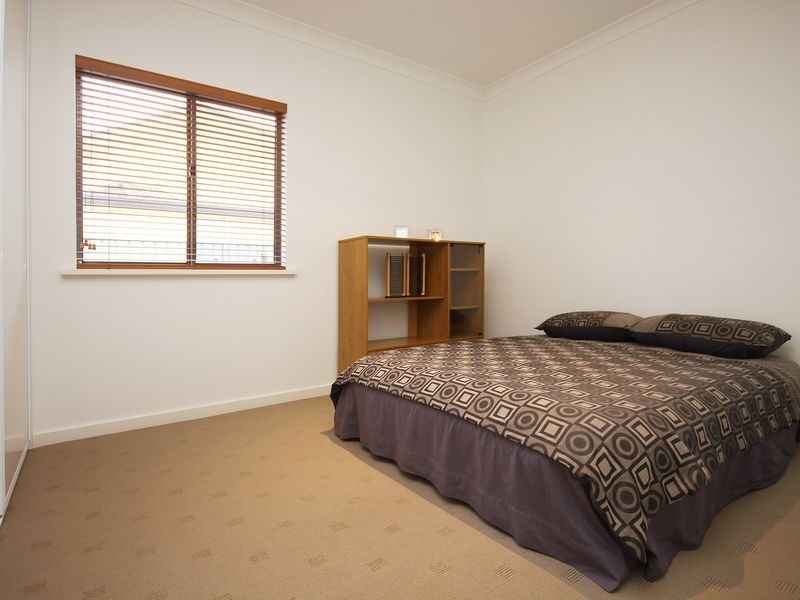 11 Innes Circuit, Mawson Lakes SA 5095