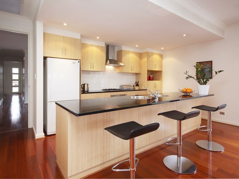 11 Innes Circuit, Mawson Lakes SA 5095