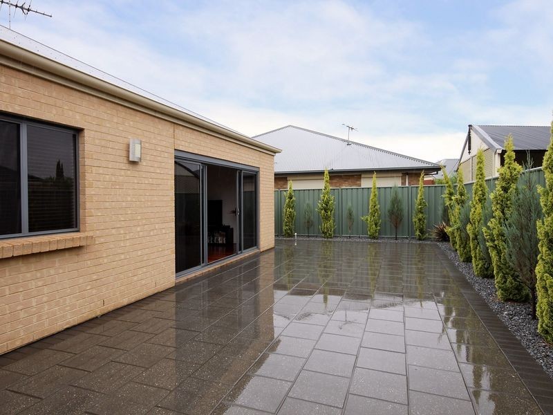 11 Innes Circuit, Mawson Lakes SA 5095