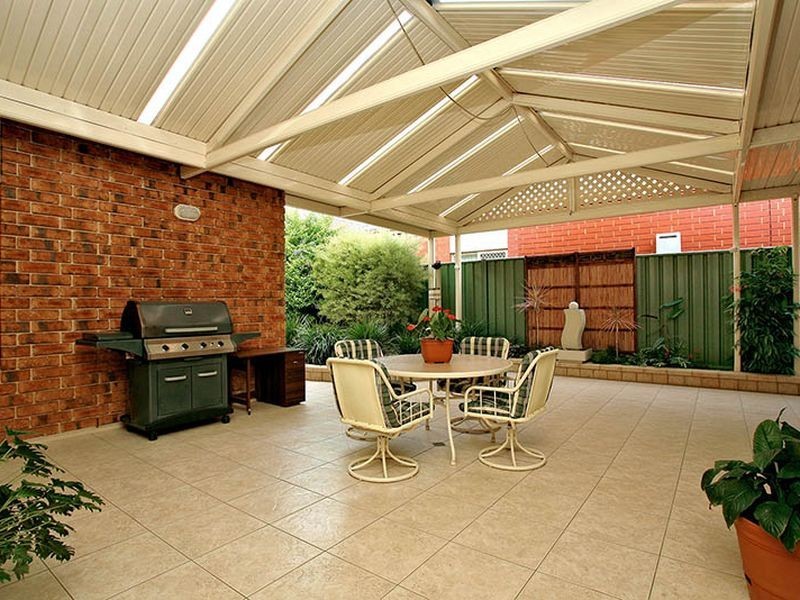 9 Grassmere Pl, Mawson Lakes SA 5095