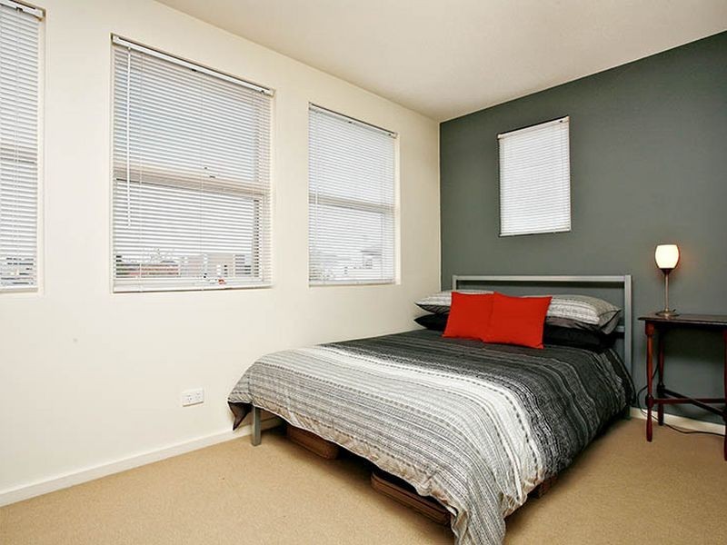 2 Shipsters Lane, Mawson Lakes SA 5095