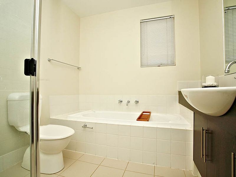 2 Shipsters Lane, Mawson Lakes SA 5095