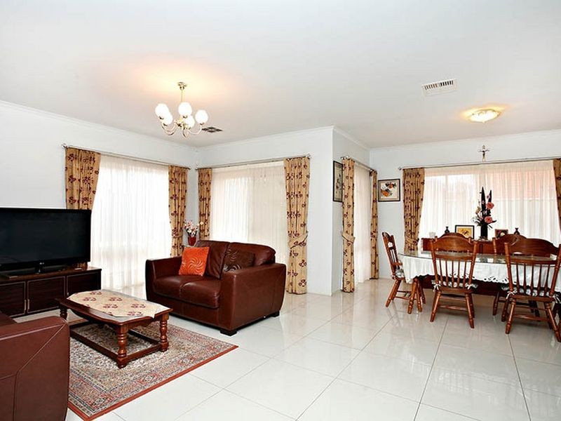 12 Atiu St, Mawson Lakes SA 5095