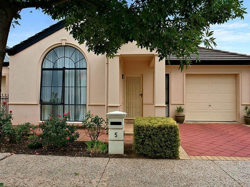 5 Brownhill Lane, Mawson Lakes SA 5095