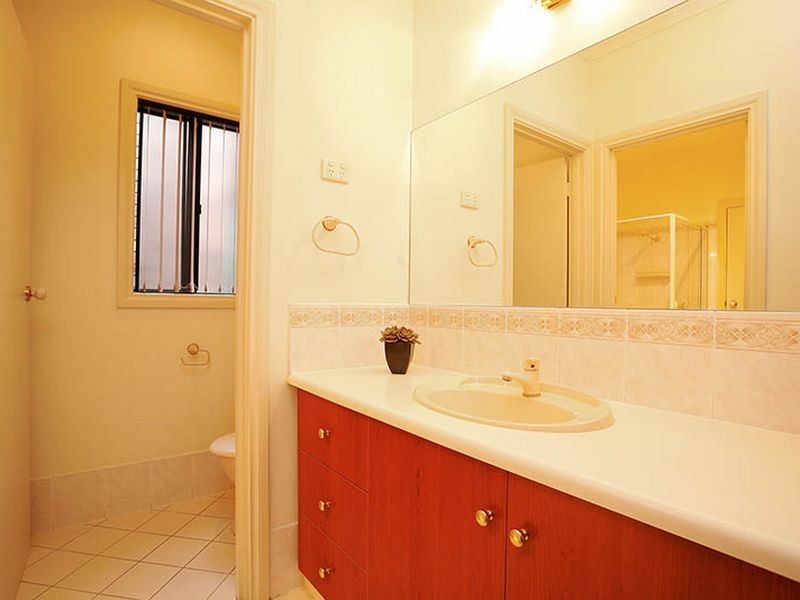 5 Brownhill Lane, Mawson Lakes SA 5095