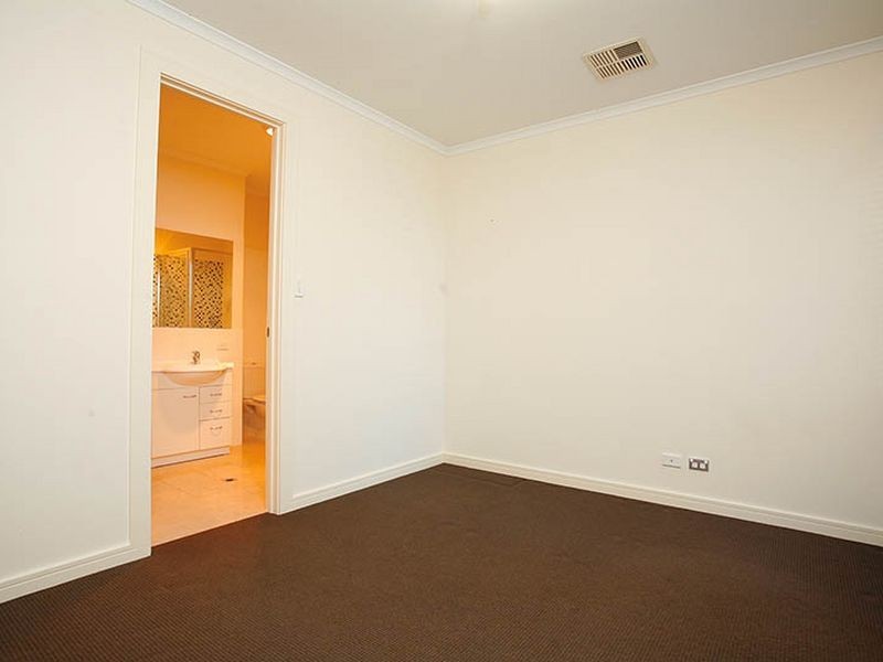 8 Junction St, Mawson Lakes SA 5095