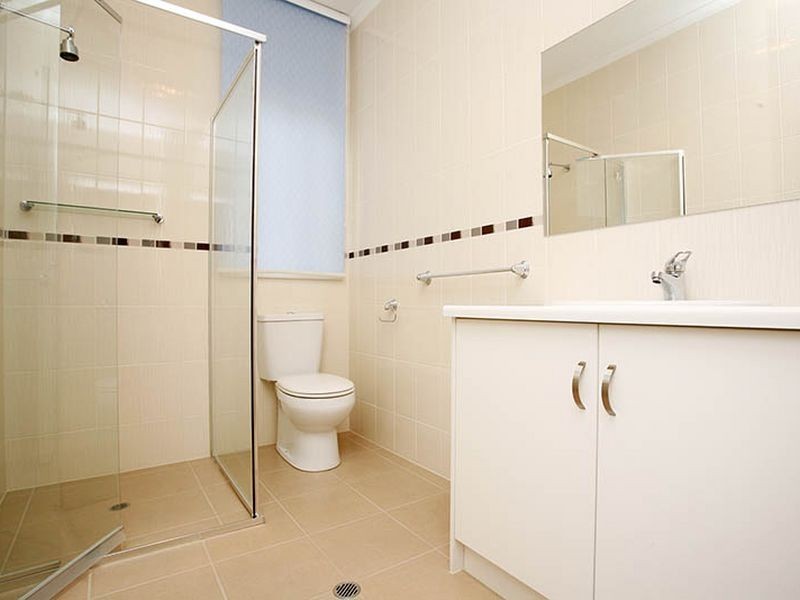 39 Phillipson Cct, Mawson Lakes SA 5095