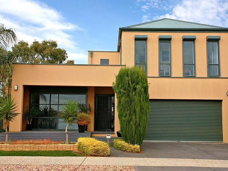 55 Shearwater Dr, Mawson Lakes SA 5095