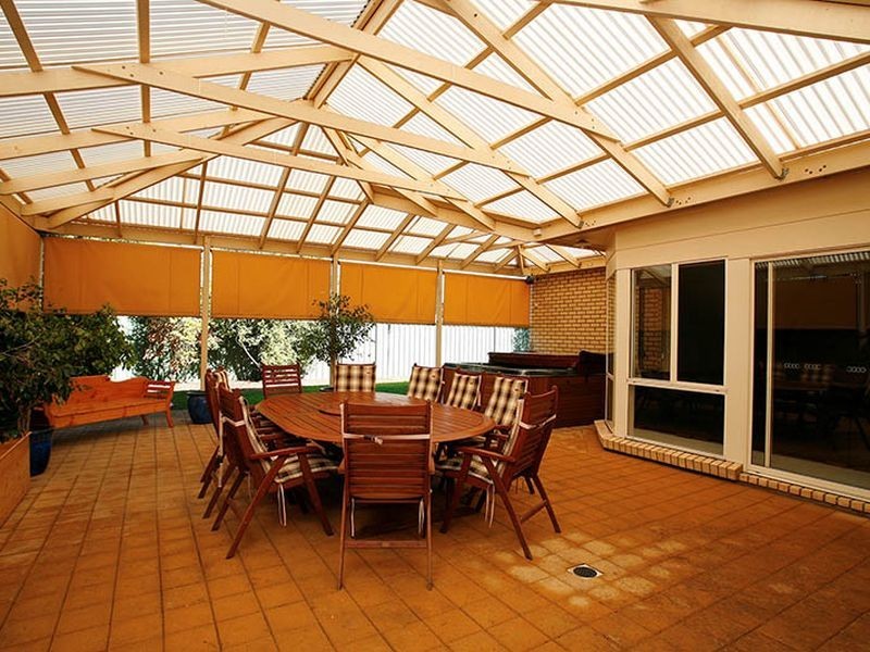 19 Kingfisher Ave, Mawson Lakes SA 5095