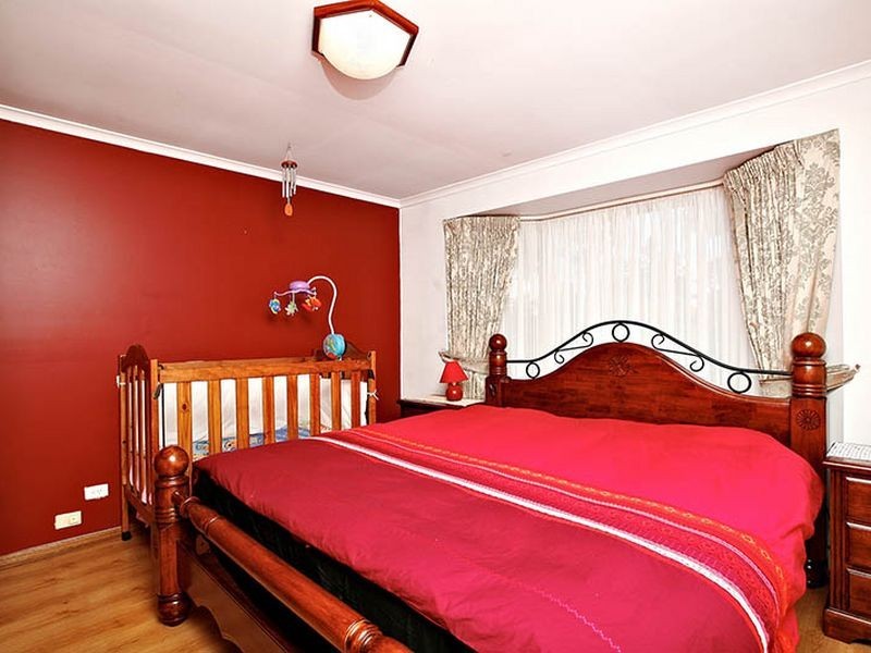 9 Linwood Cres, Parafield Gardens SA 5107