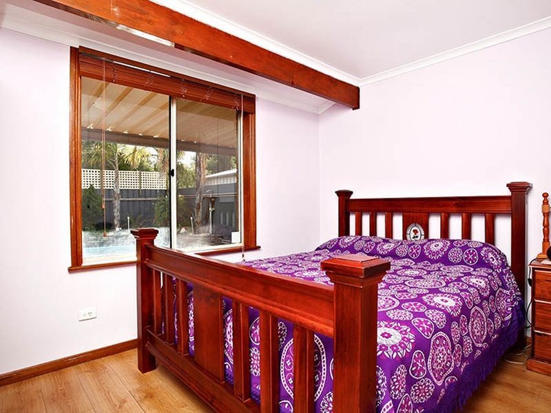 9 Linwood Cres, Parafield Gardens SA 5107