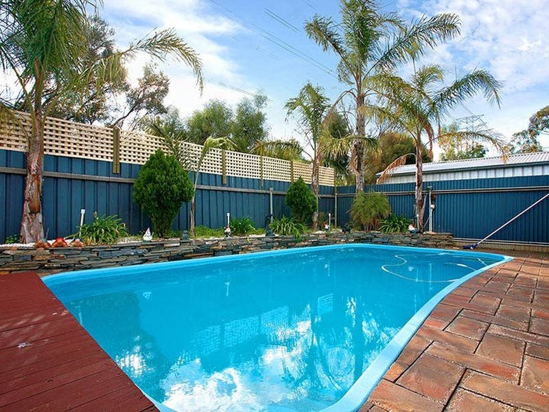 9 Linwood Cres, Parafield Gardens SA 5107