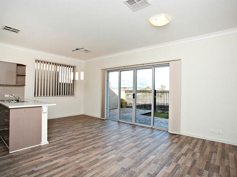 25 Ridley St, Mawson Lakes SA 5095