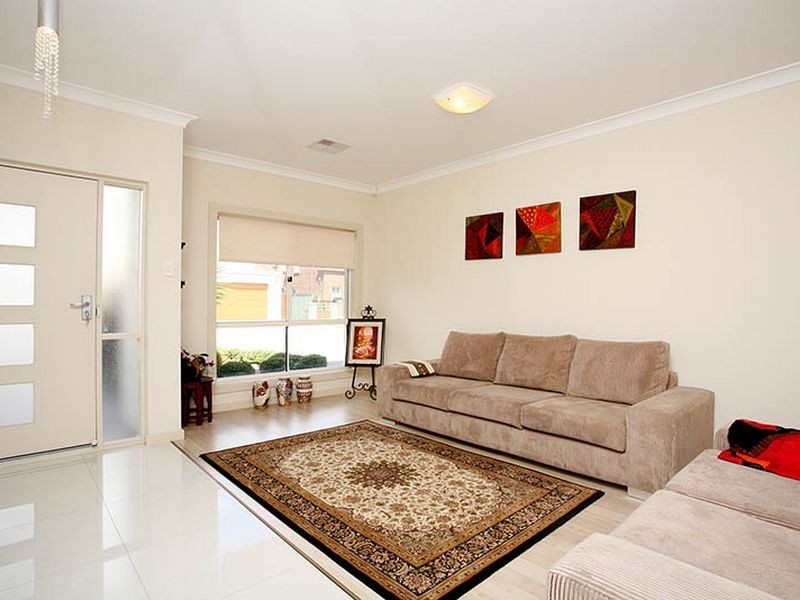 12 Fowler St, Mawson Lakes SA 5095