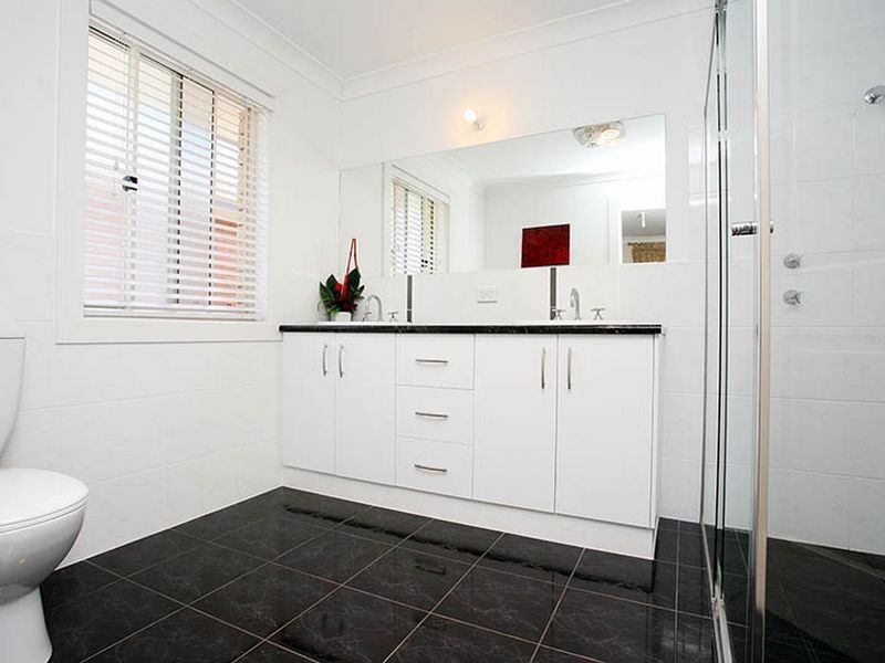 12 Fowler St, Mawson Lakes SA 5095
