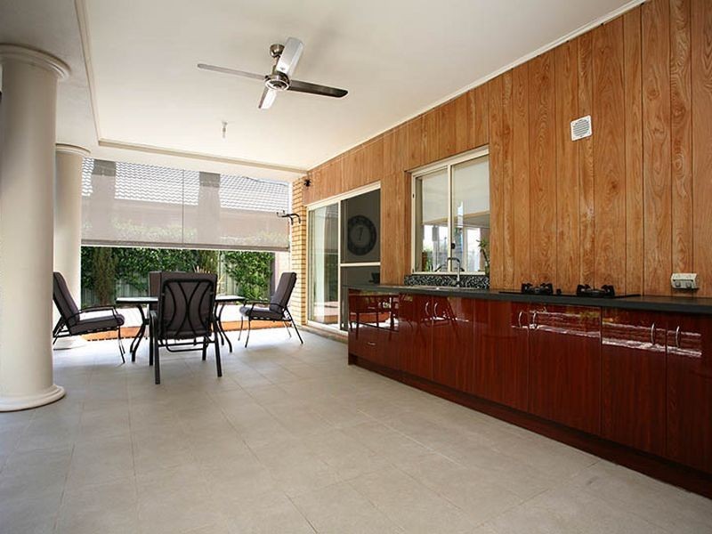 12 Fowler St, Mawson Lakes SA 5095